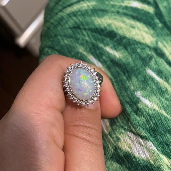 925 sterling silver Oval Opal Zircon Gemstone Ring - Picture 8 of 9